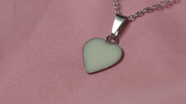 Colgante Amara de leche materna